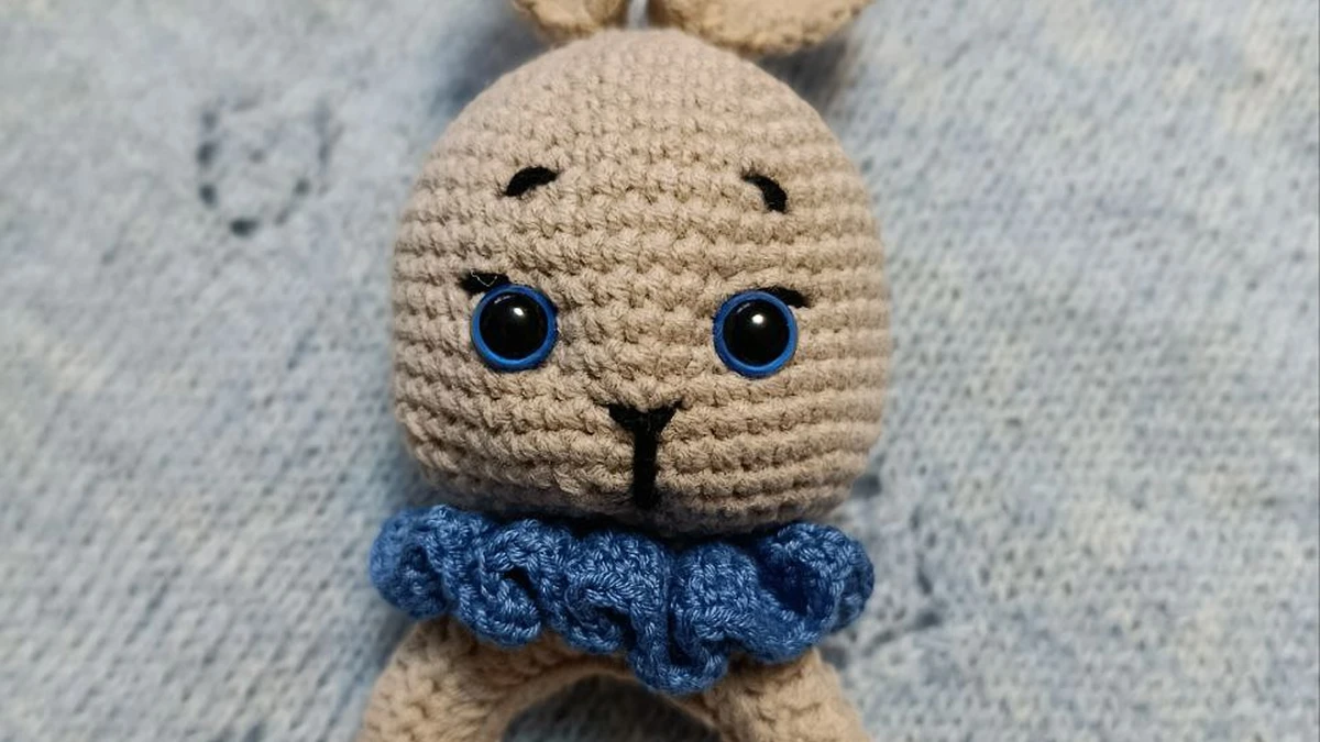 Зайчонок-погремушка 🐰