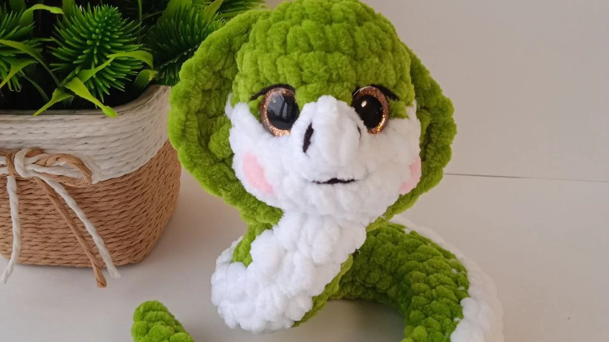 Змейка-Пушистик 🐍